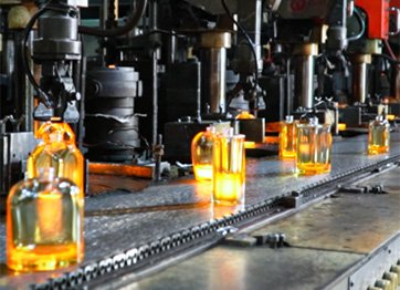 Perfume Glass Bottle Blowiing Workshop