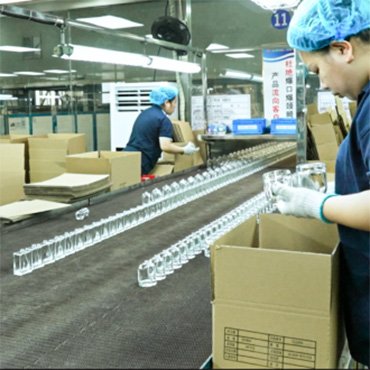Before Packing, Inspect The Appearance Of Each Product And Remove Defective Bottles