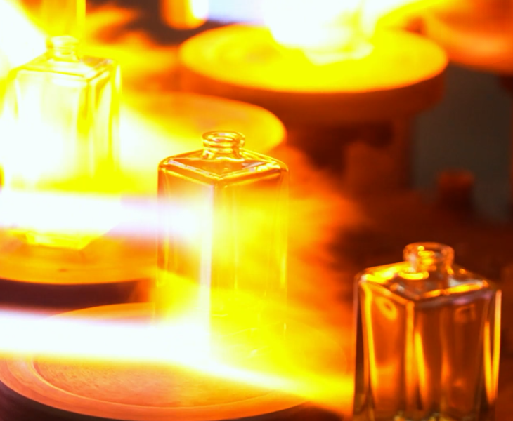 2 Why are our crystal perfume bottles so clearly and beloved by perfume brands and perfume bottle wholesalers